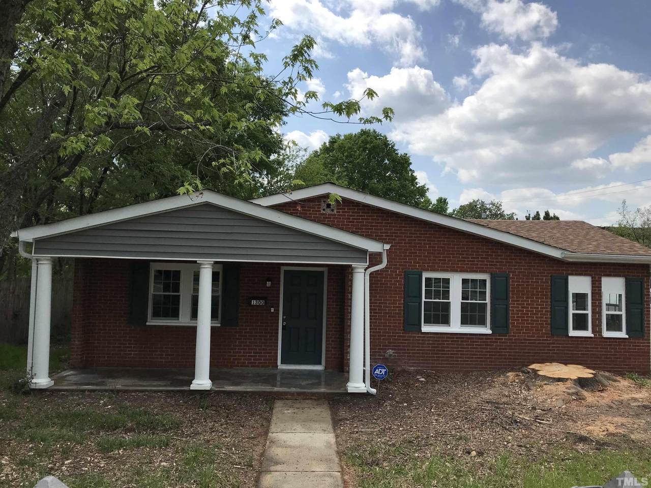 1300 Ashe Street - Photo 1