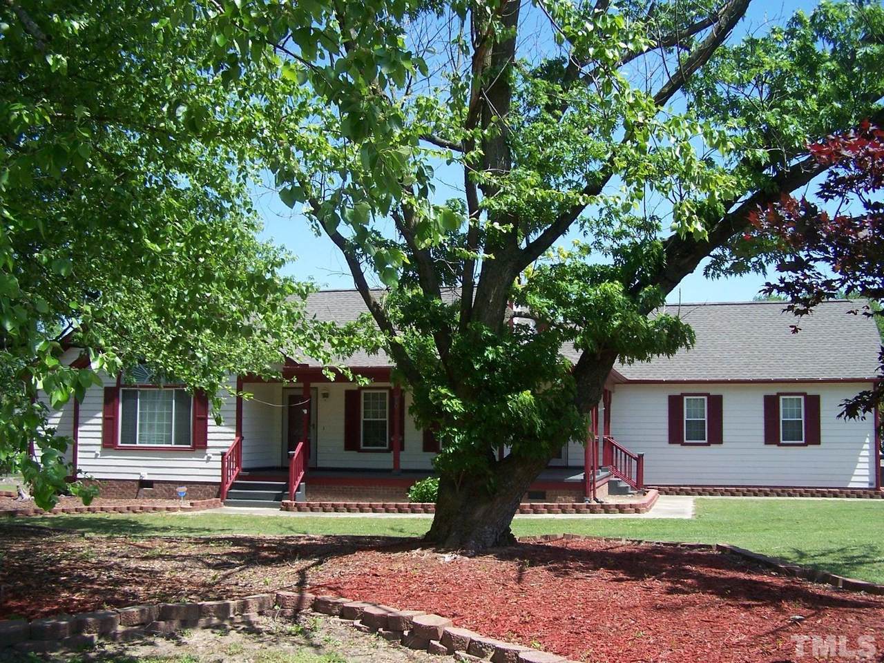 20 Redwood Court - Photo 1