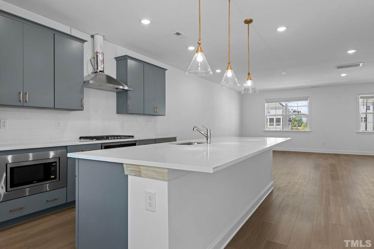 606 Amaranth Drive - Photo 1