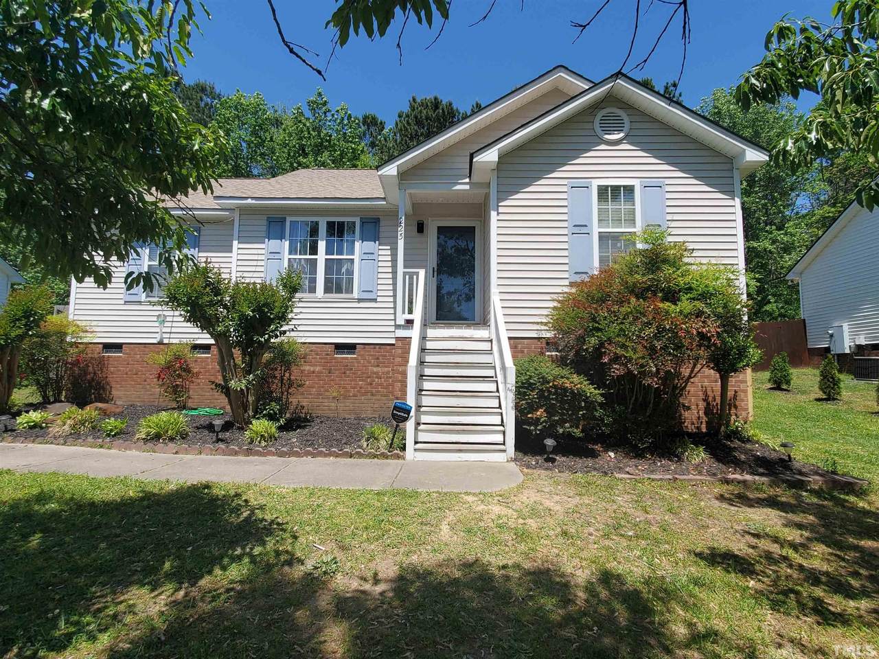 225 Cambridge Elm Drive - Photo 1