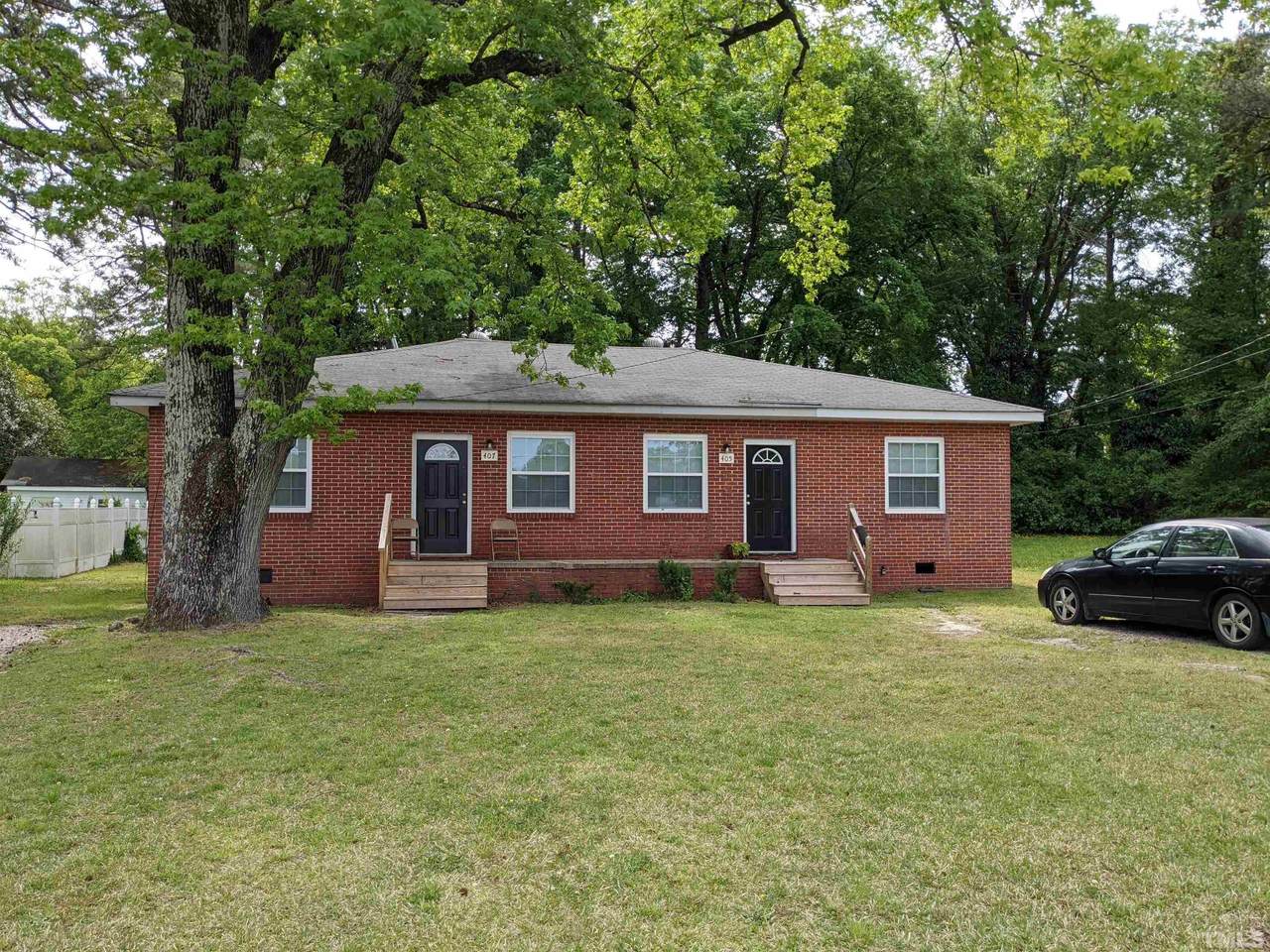 405 Parker Street - Photo 1