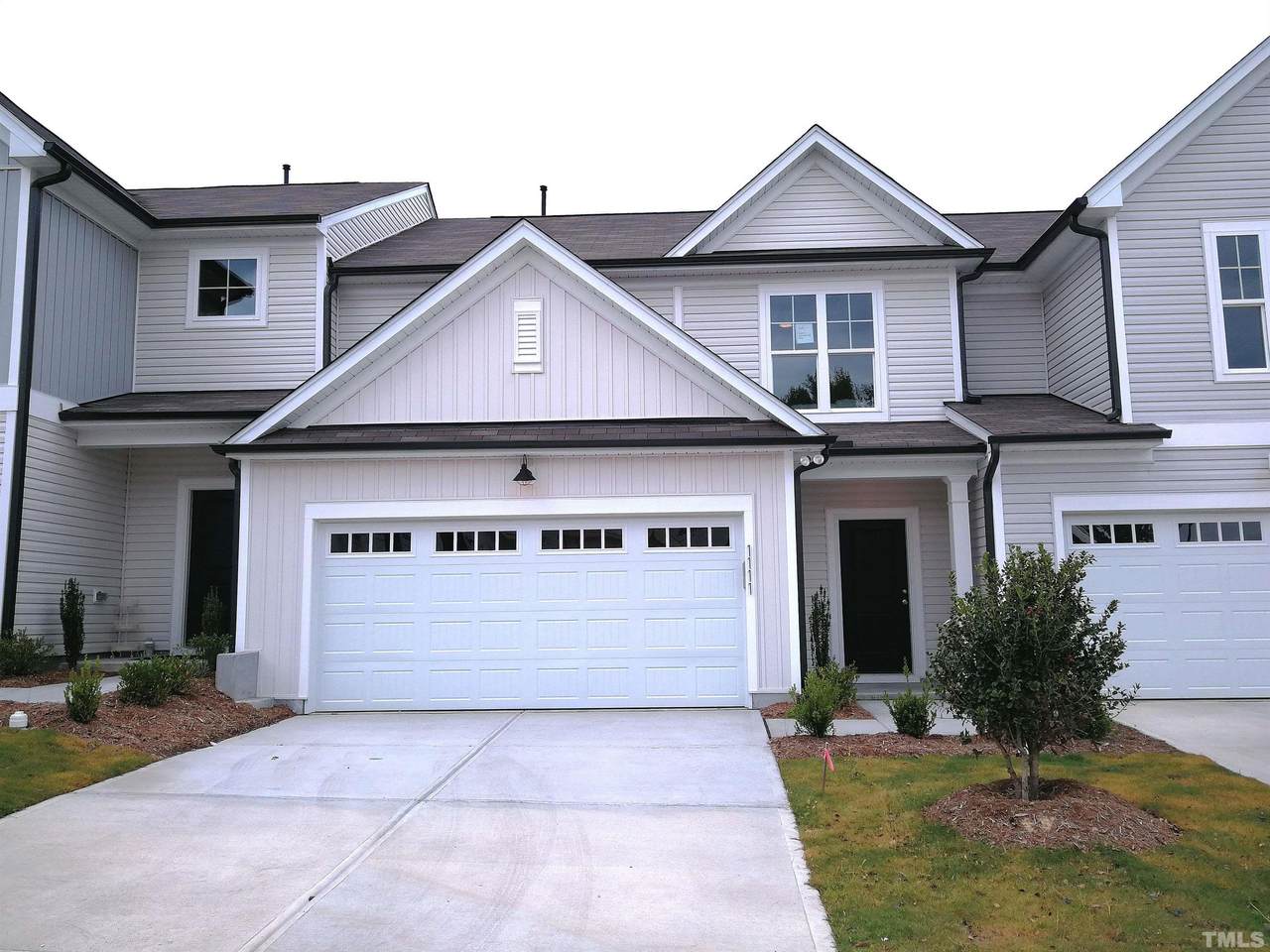 1111 Tigerlily Way - Photo 1