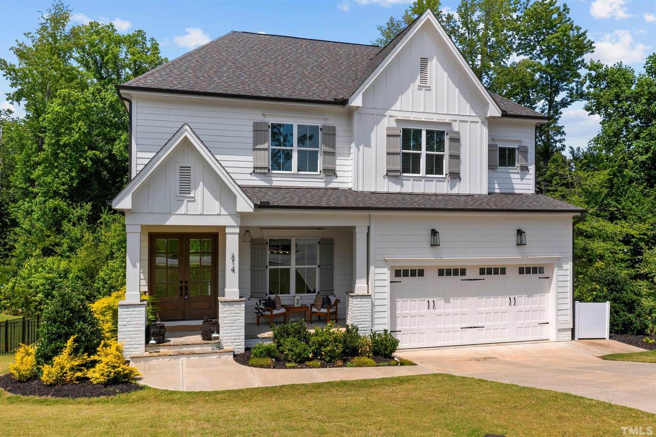 214 Harewood Place - Photo 1