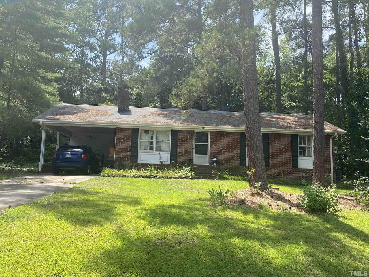 304 Lynwood Lane - Photo 1