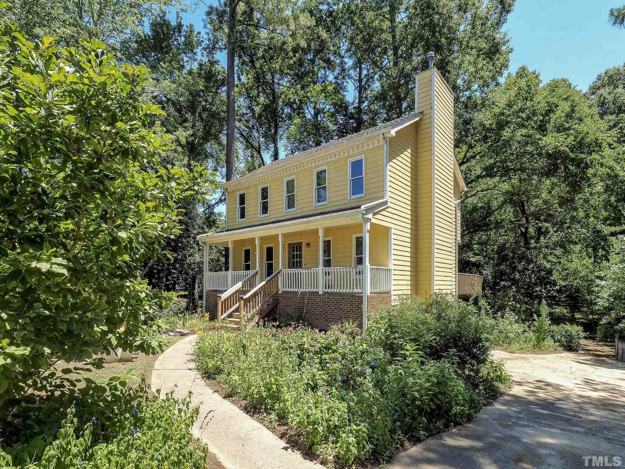 1607 Wade Avenue - Photo 1