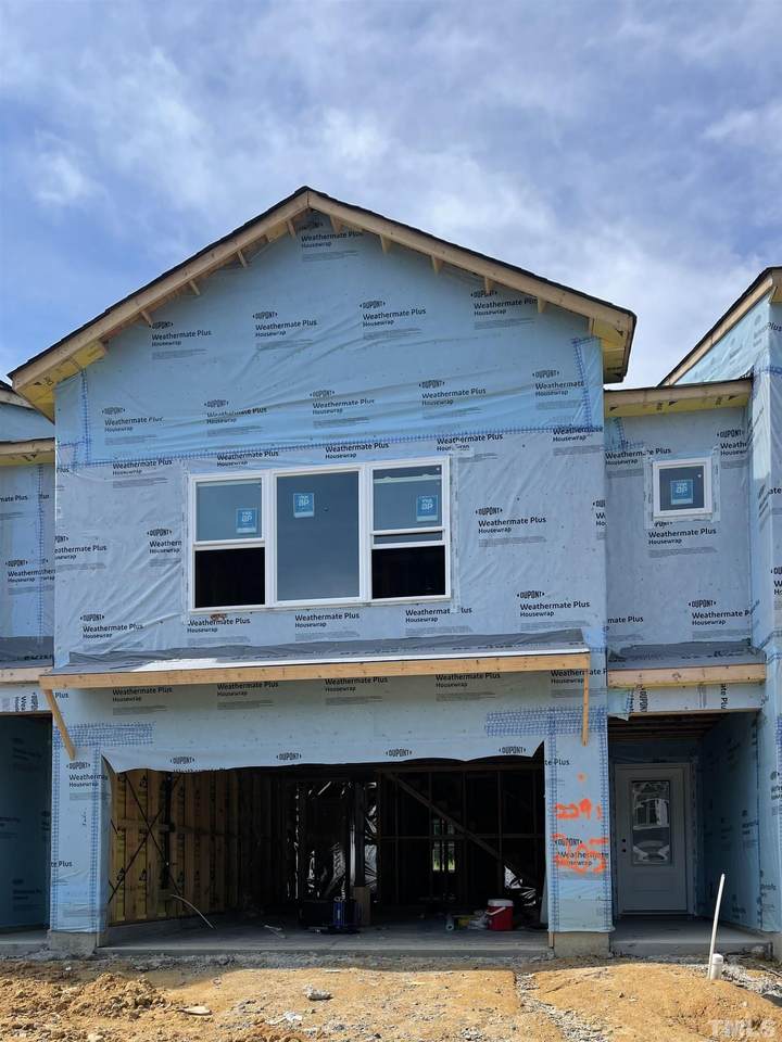 205 Deardom Way - Photo 1