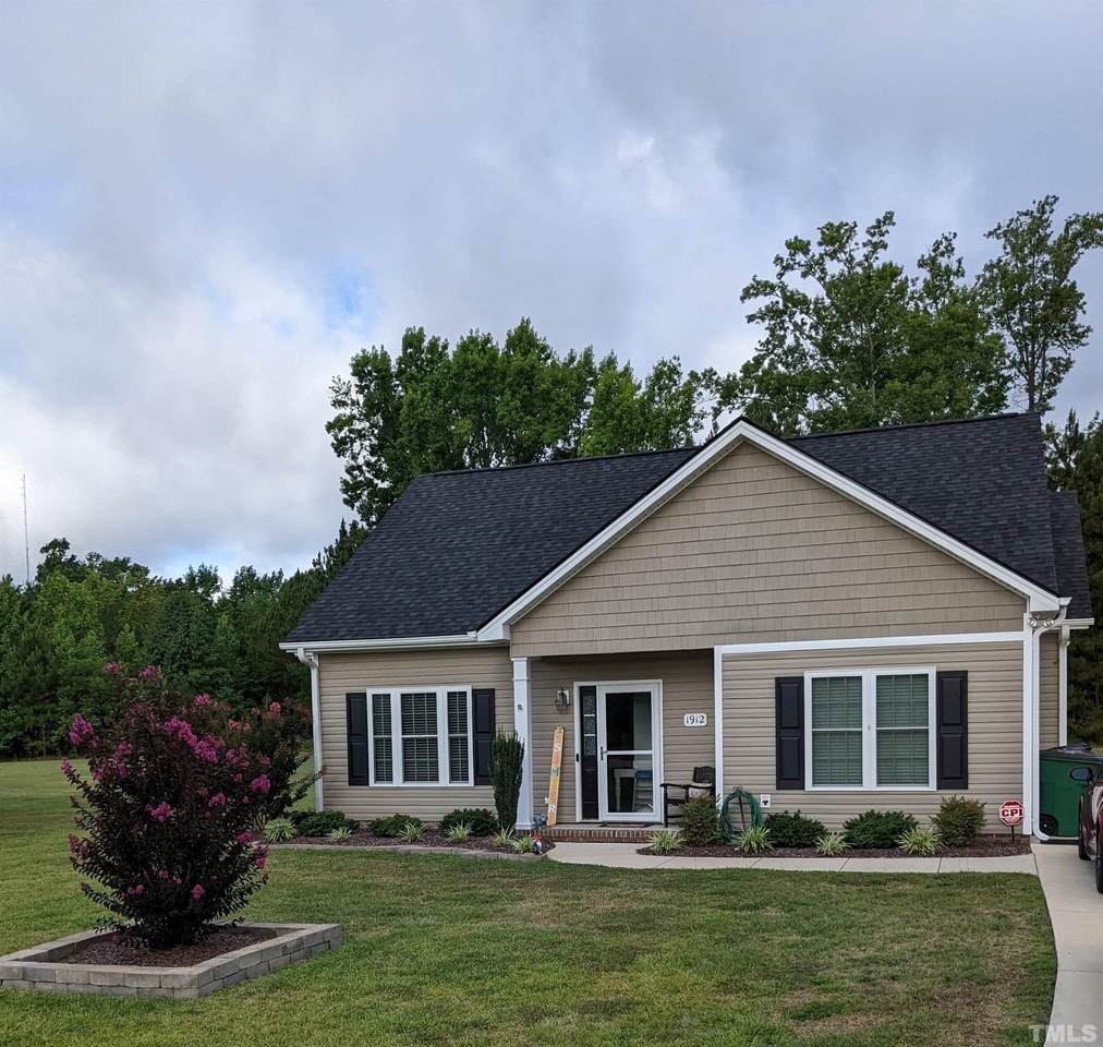 1912 Liberty Drive - Photo 1