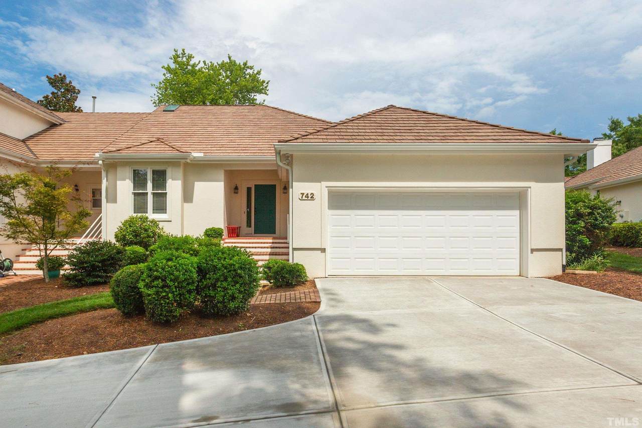 742 Crabtree Crossing Parkway - Photo 1