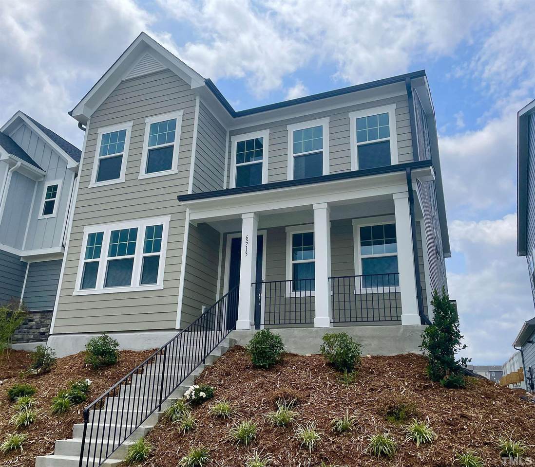 6513 Archwood Avenue - Photo 1
