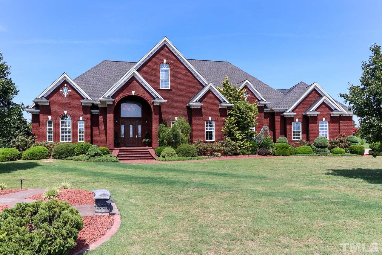 360 Willowcroft Court - Photo 1
