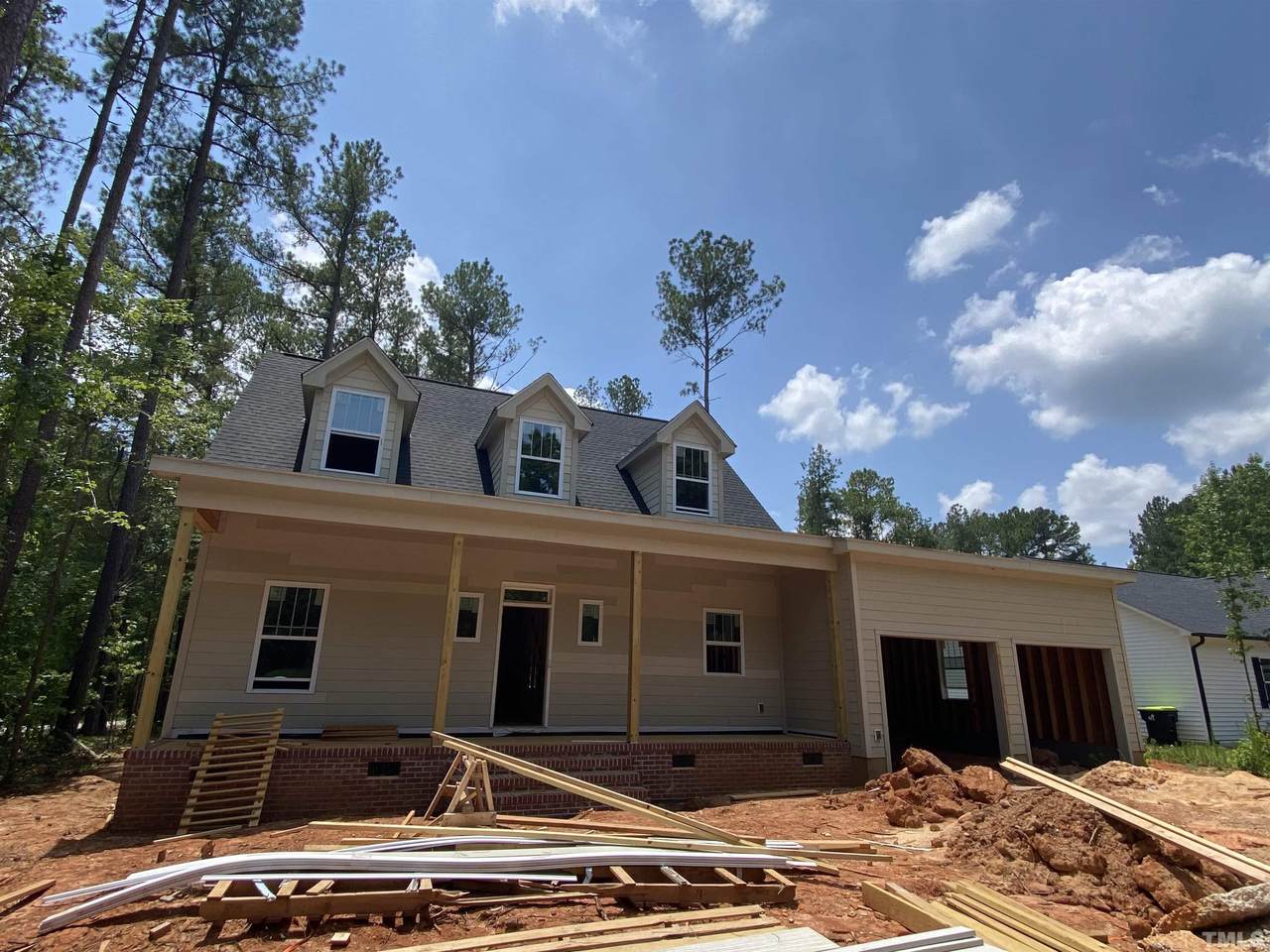 201 Sequoia Drive - Photo 1