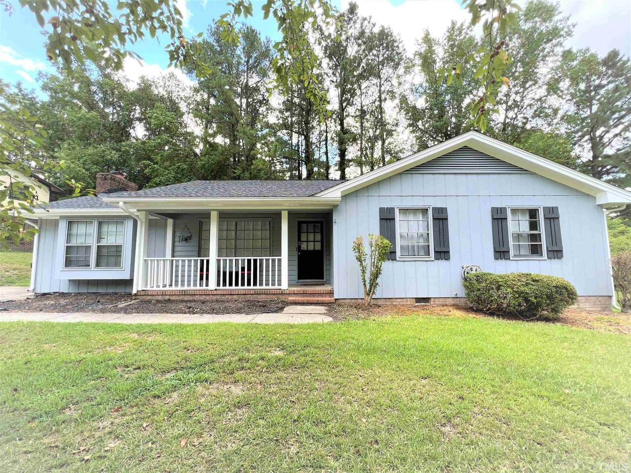 1107 Edgebrook Drive - Photo 1