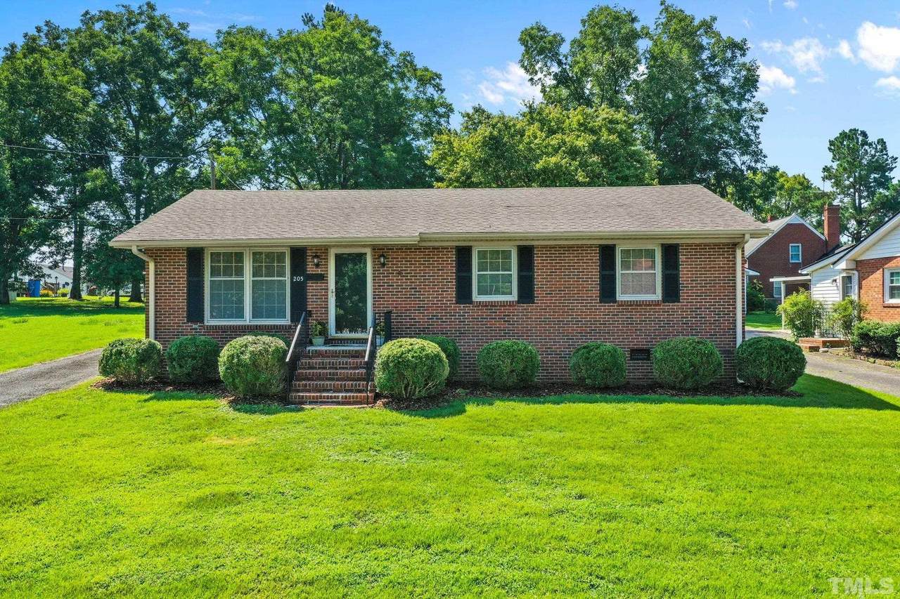 205 Fairview Drive - Photo 1