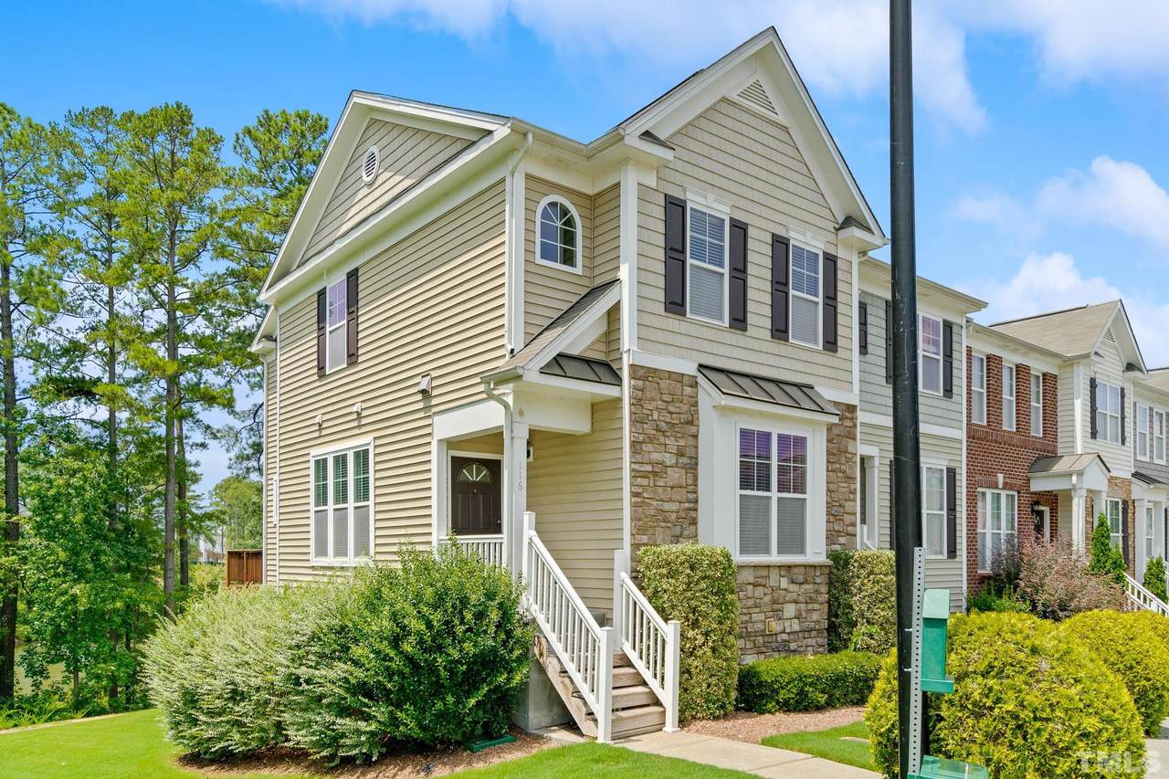 100 Stratford Lakes Drive - Photo 1