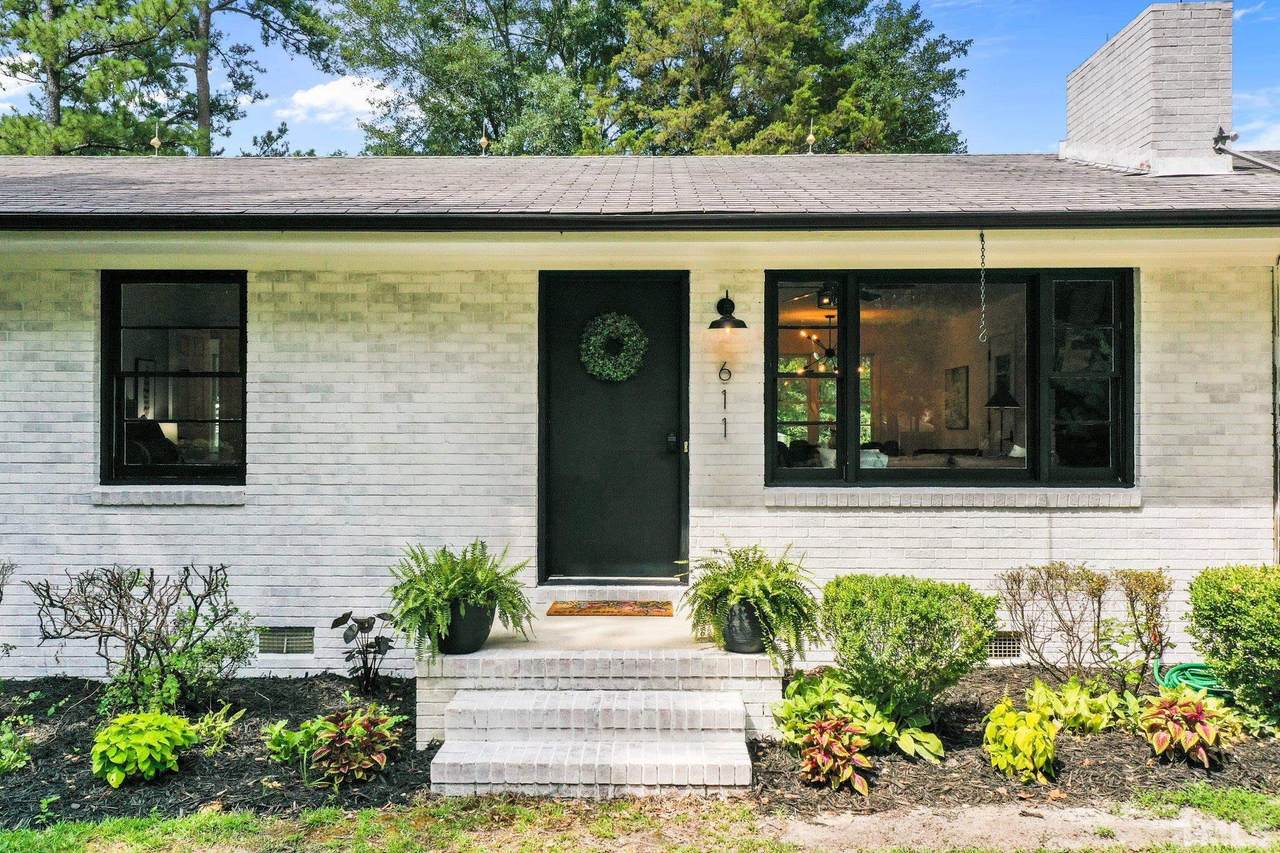 611 Wellington Drive - Photo 1