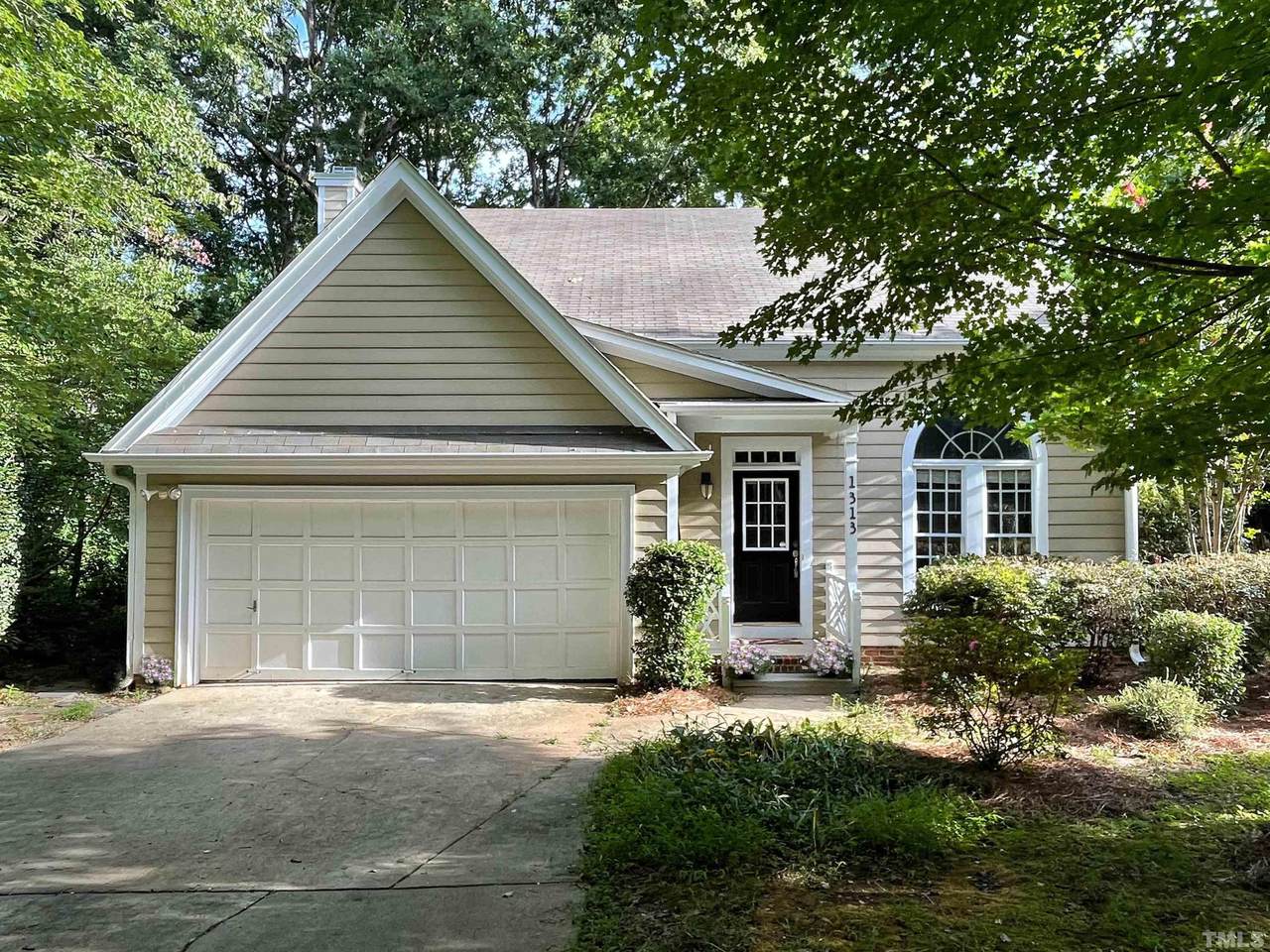 1313 Bridgeport Drive - Photo 1