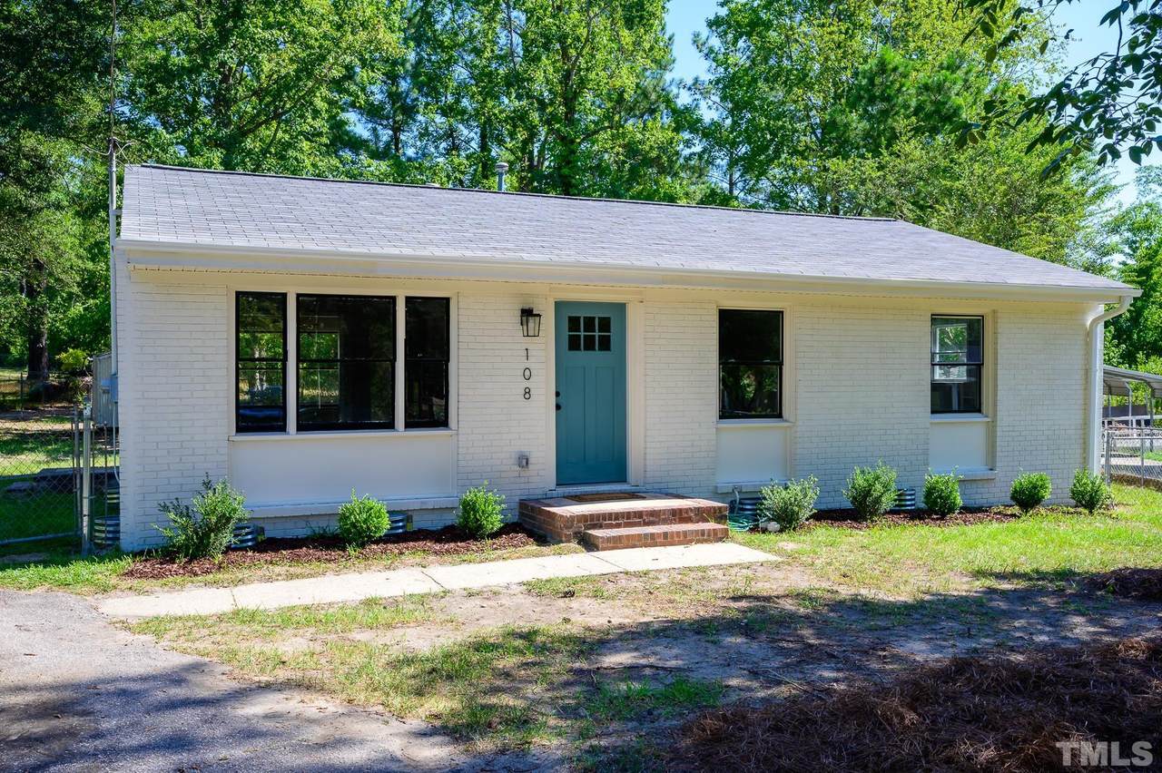 108 Hunting Court - Photo 1