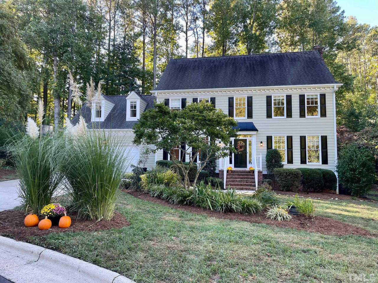 102 Glenhigh Court - Photo 1