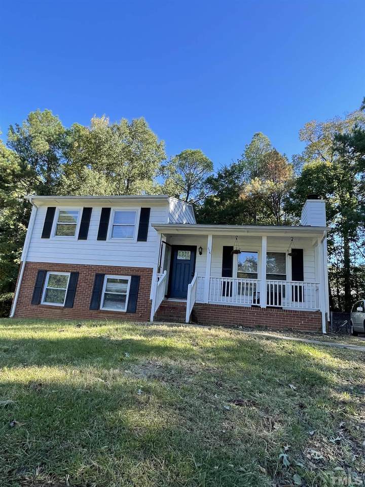 116 Mcdole Circle - Photo 1