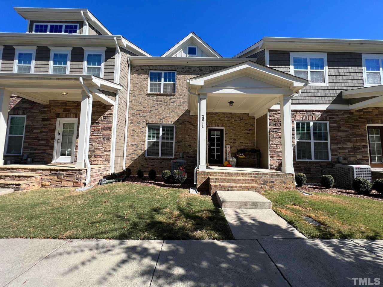 2011 Hayes Lane - Photo 1