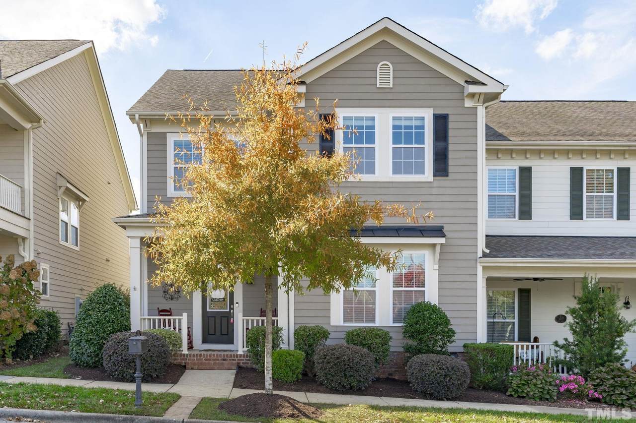200 Hardy Ivy Way - Photo 1