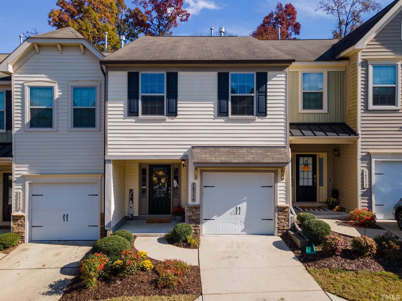 14314 Foxcroft Road - Photo 1