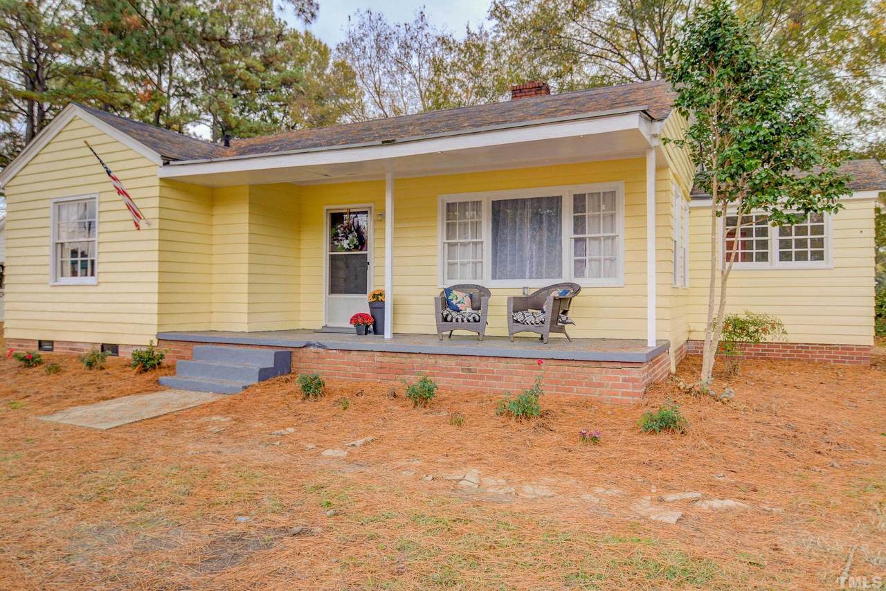 304 Mclean Street - Photo 1
