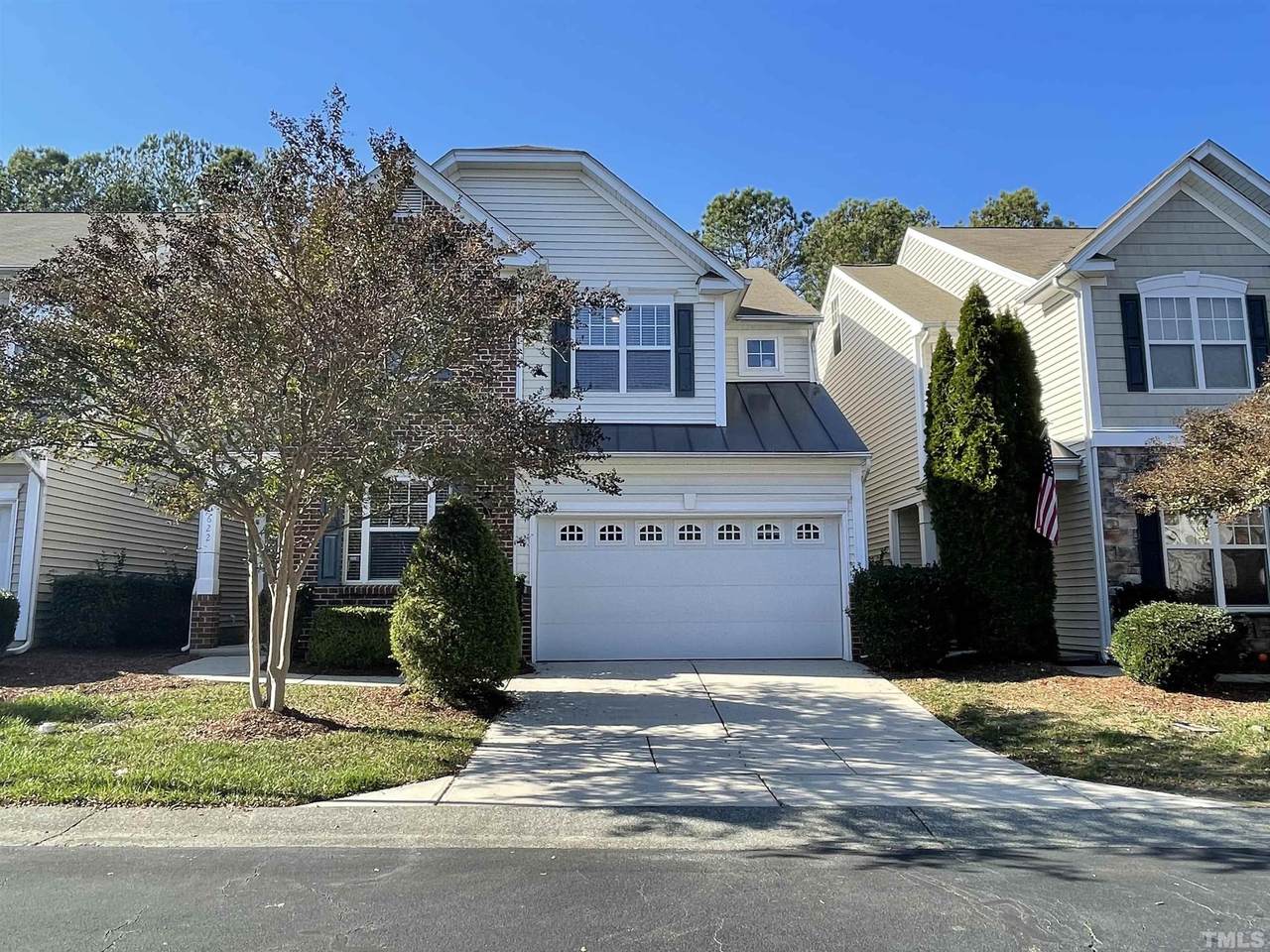 622 Abbey Hall Way - Photo 1