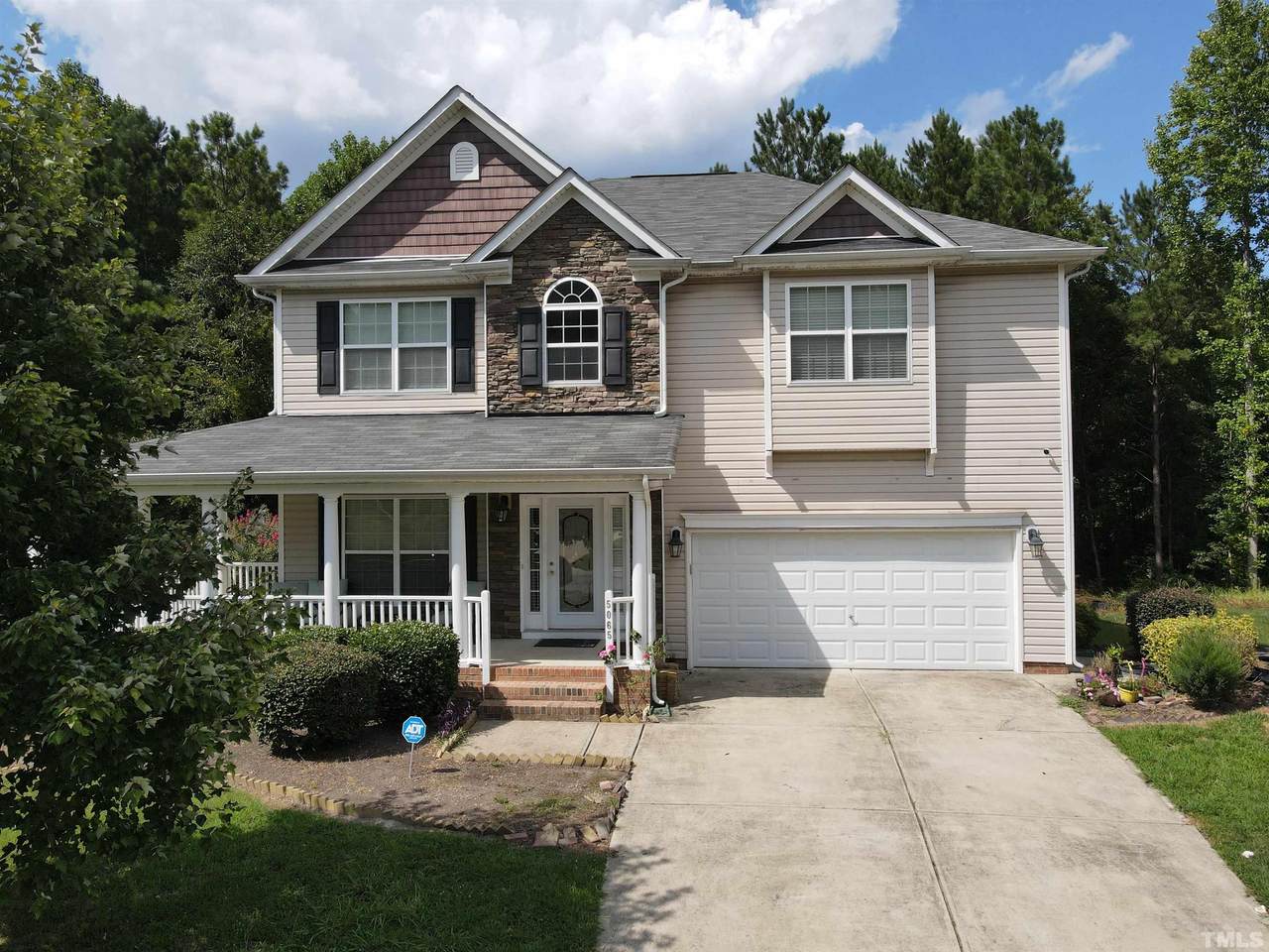 5065 Stonewood Pines Drive - Photo 1