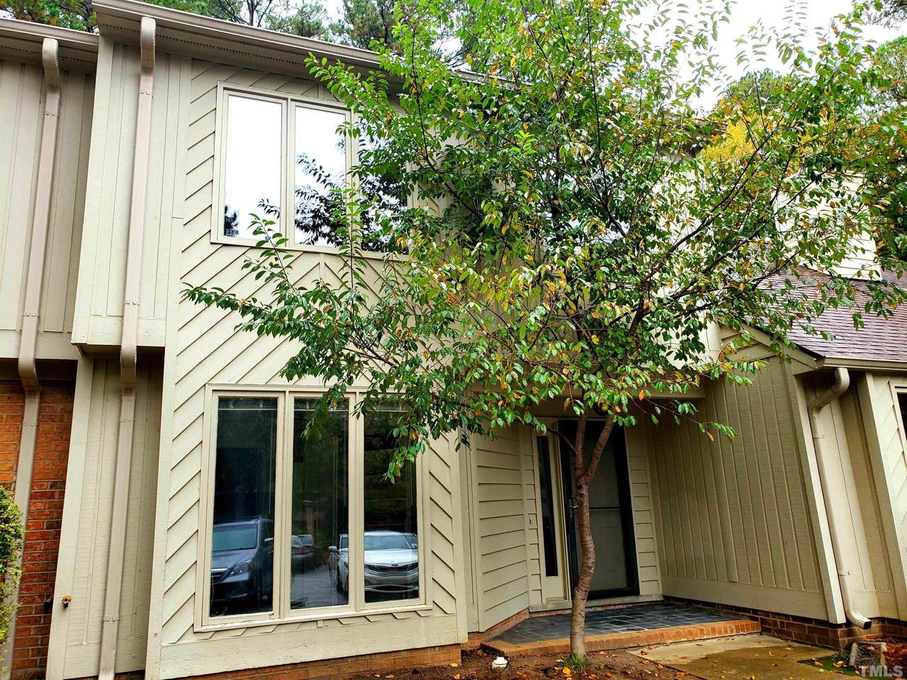 112 Mossbark Lane - Photo 1