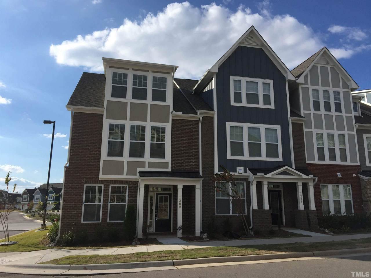 1209 Sand Pine Drive - Photo 1