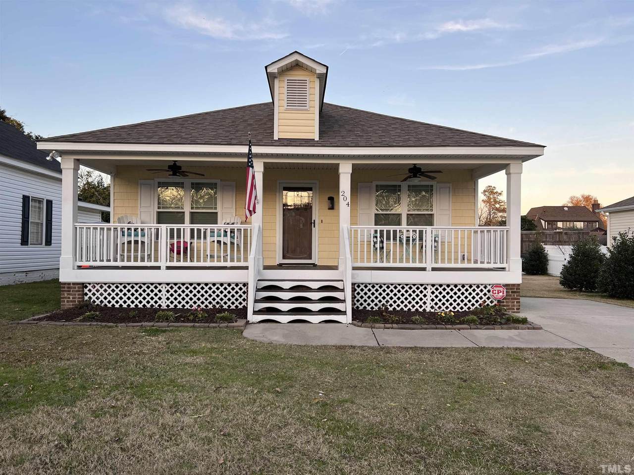 204 Parrish Drive - Photo 1