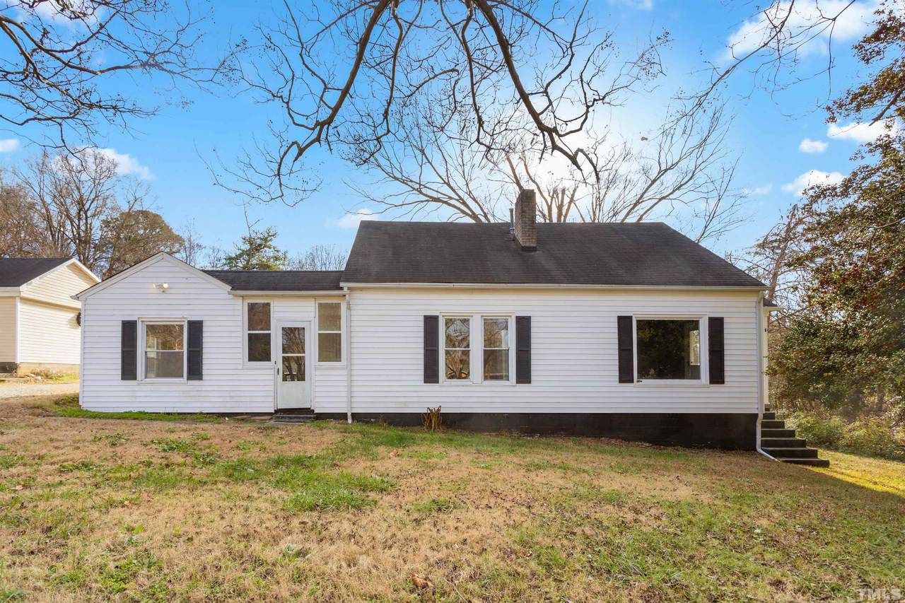 1611 Vaughn Road - Photo 1
