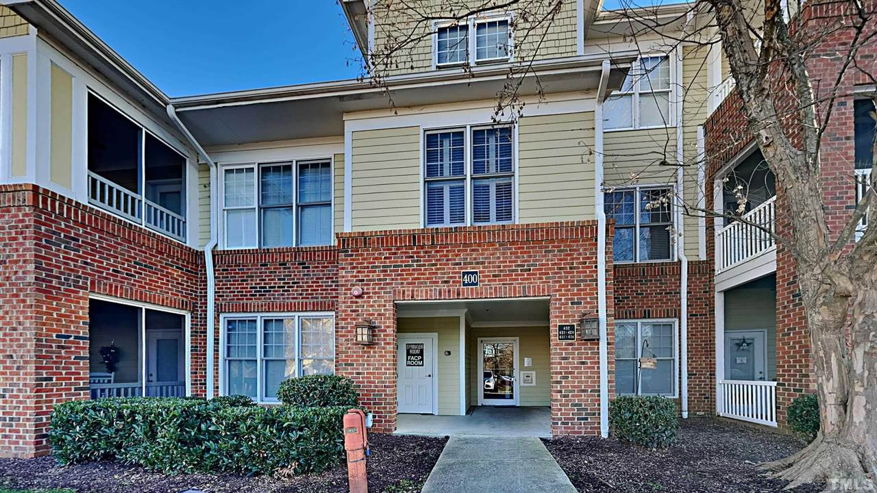 423 Waterford Lake Drive - Photo 1