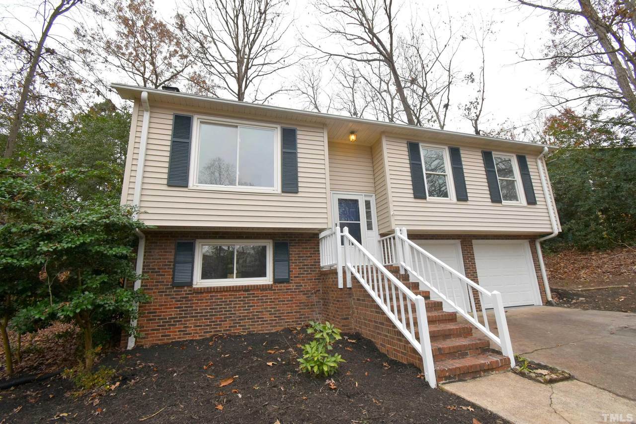 8009 Foxwood Drive - Photo 1