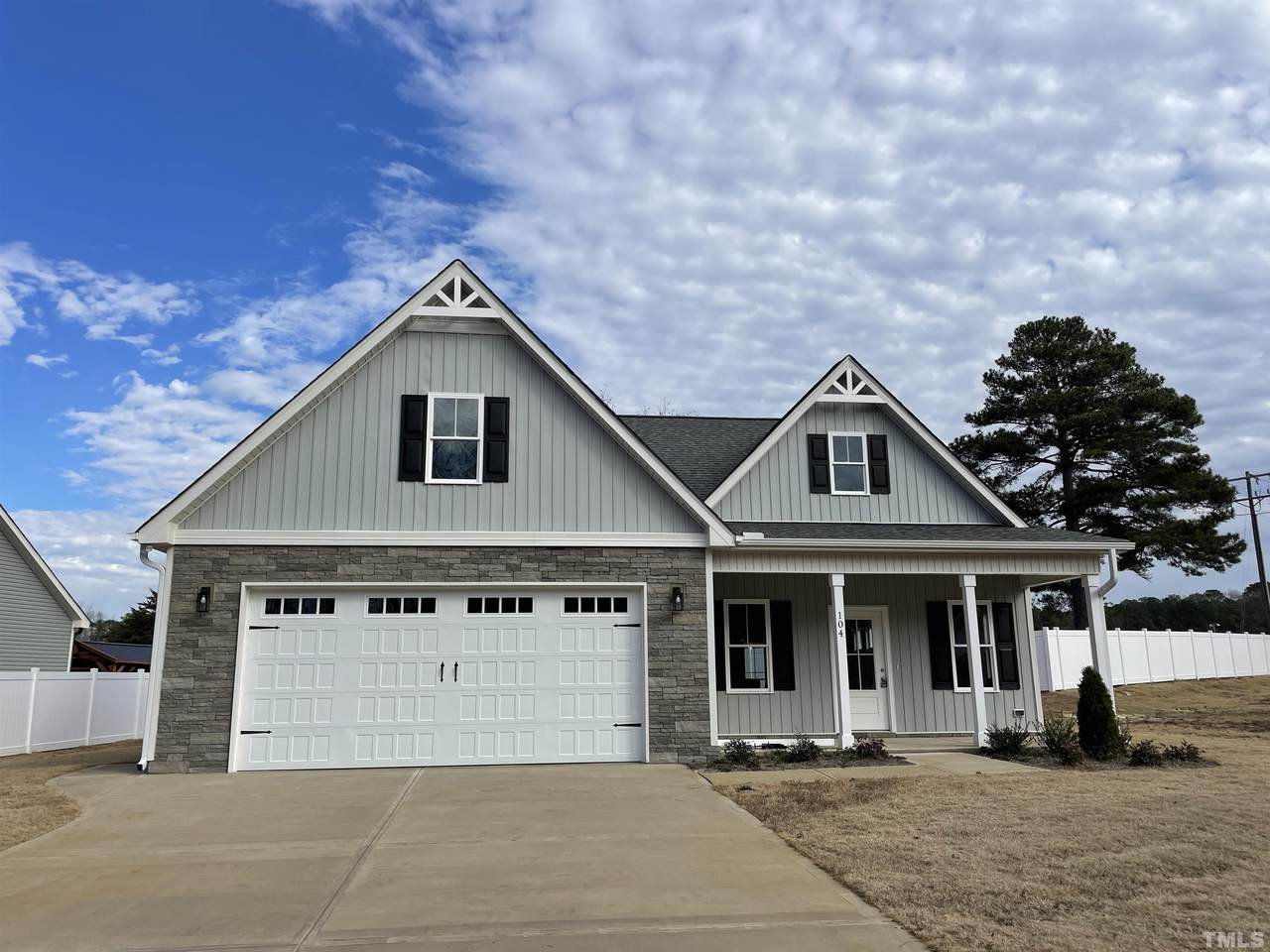 104 Pecan Valley Way - Photo 1