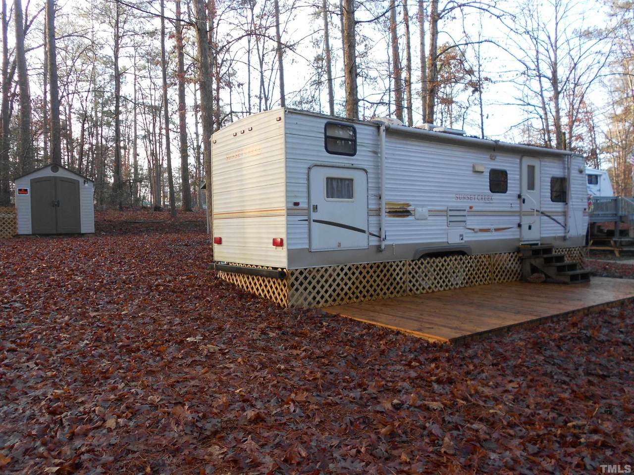 106 White Oak Drive - Photo 1