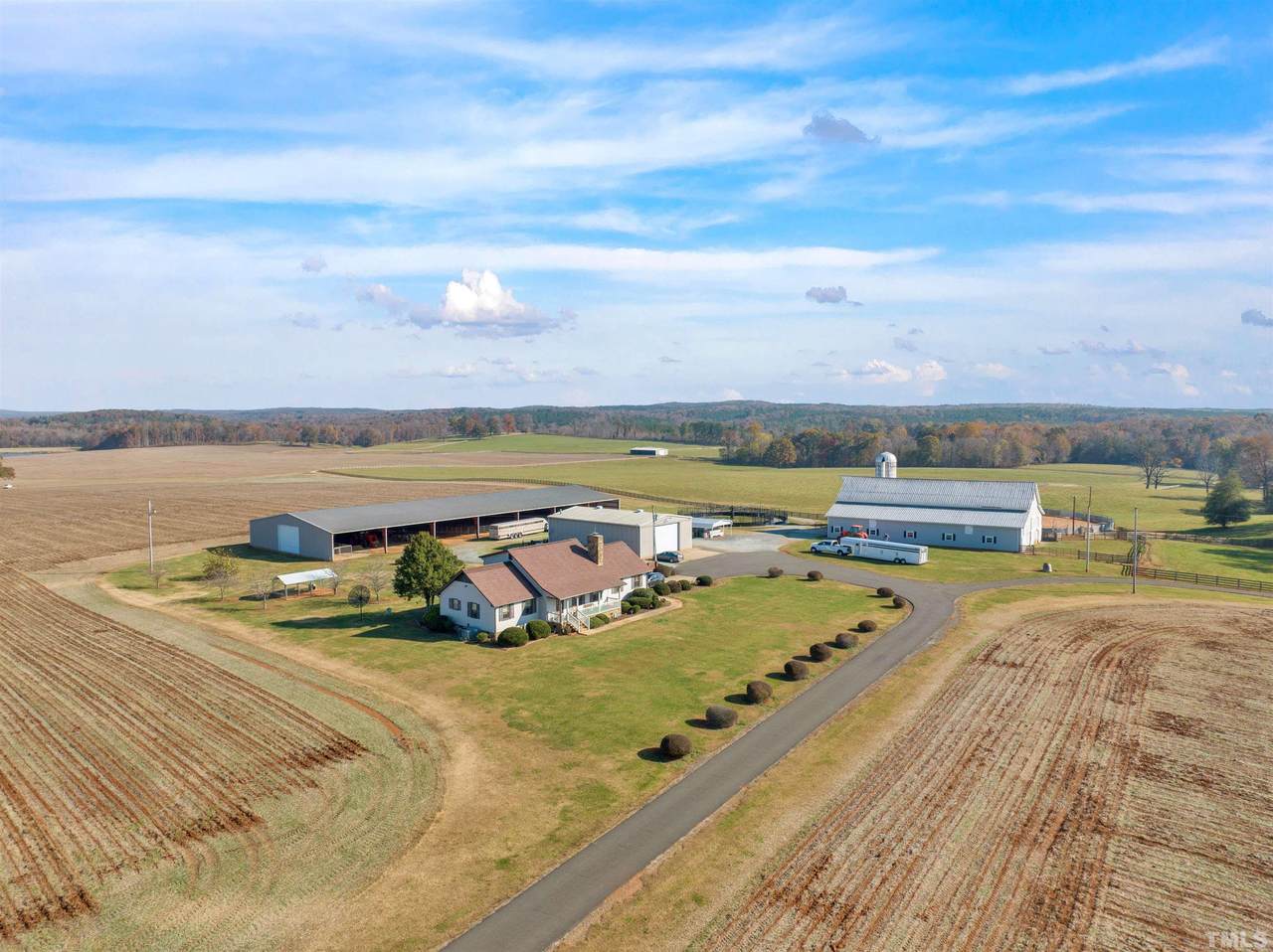 1454 Moores Mill Road - Photo 1