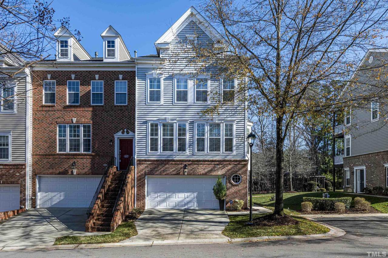 4030 Abbey Park Way - Photo 1