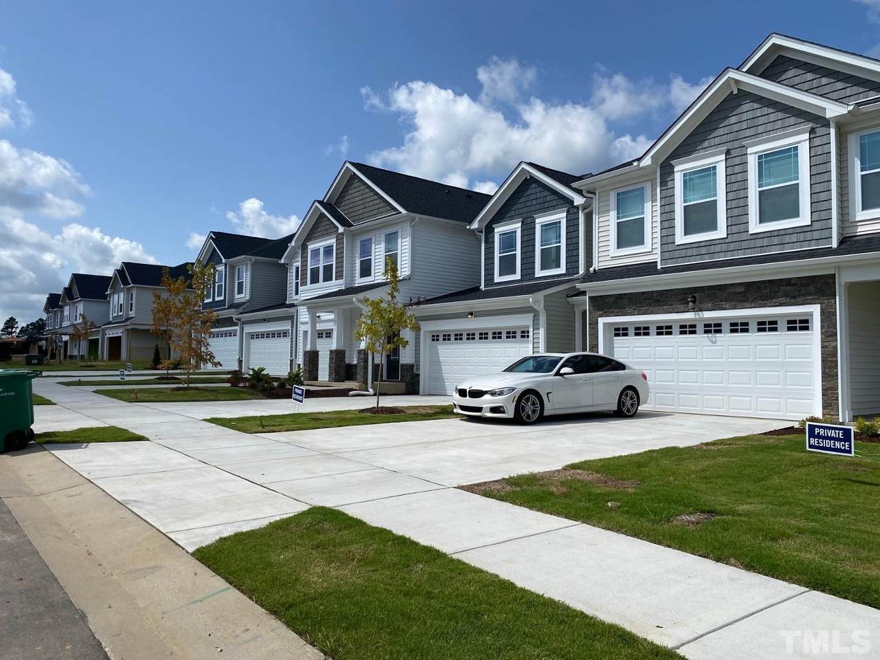 760 Creekway Drive - Photo 1