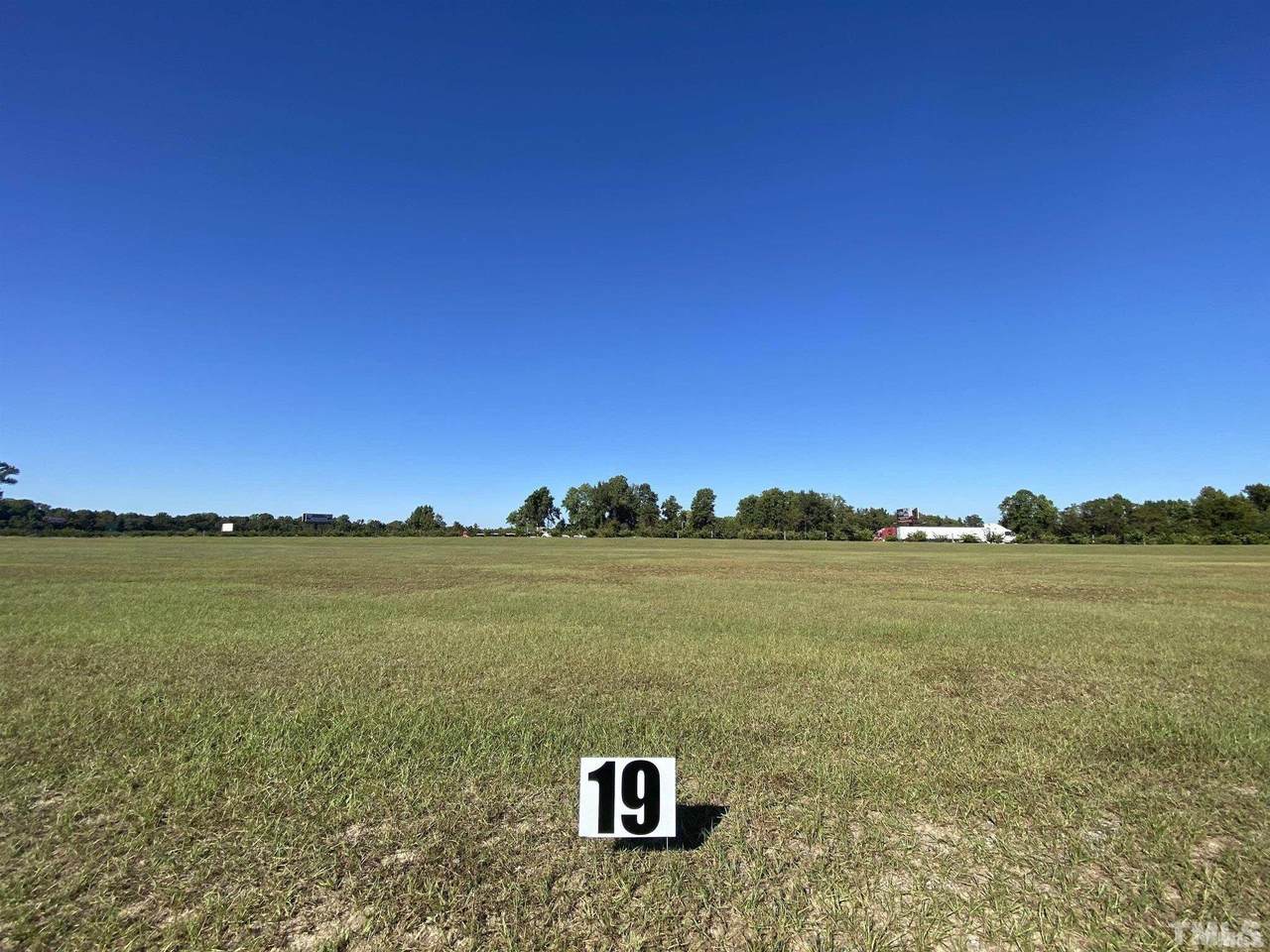 207 Stonewood Drive - Photo 1
