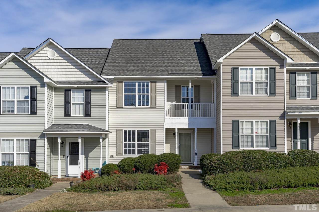 107 Gatwick Court - Photo 1