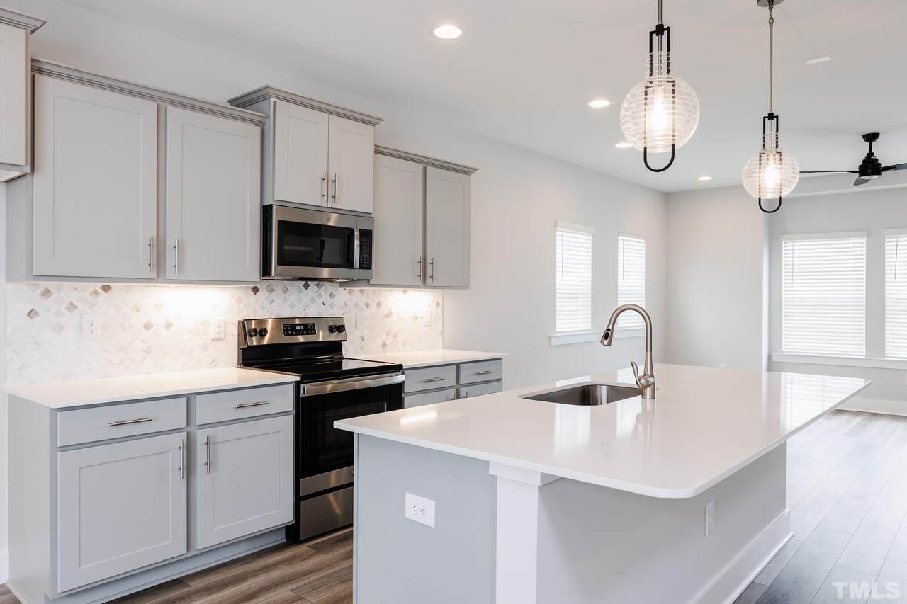 8105 Diversy Way - Photo 1