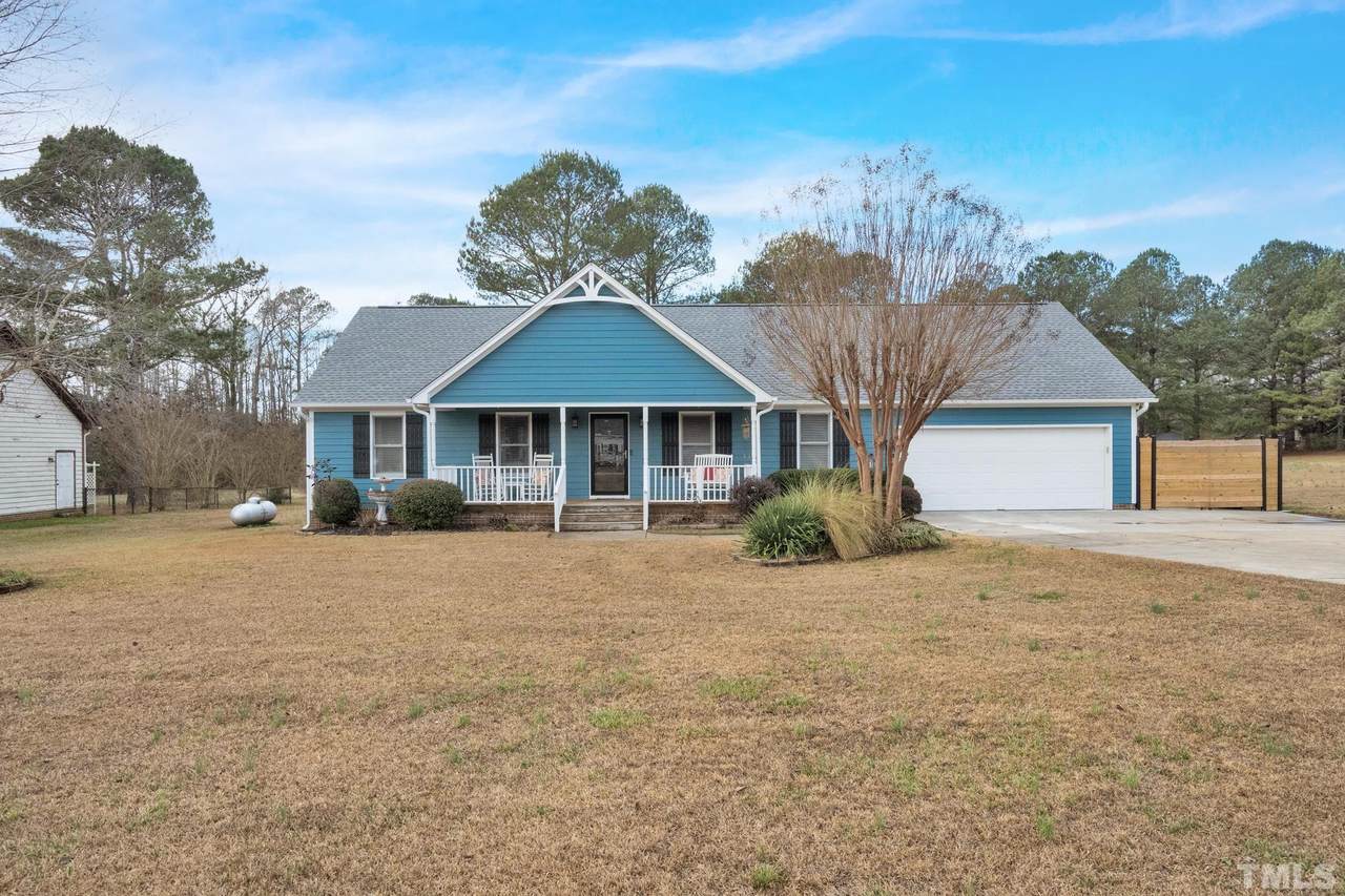 112 Christian Street - Photo 1