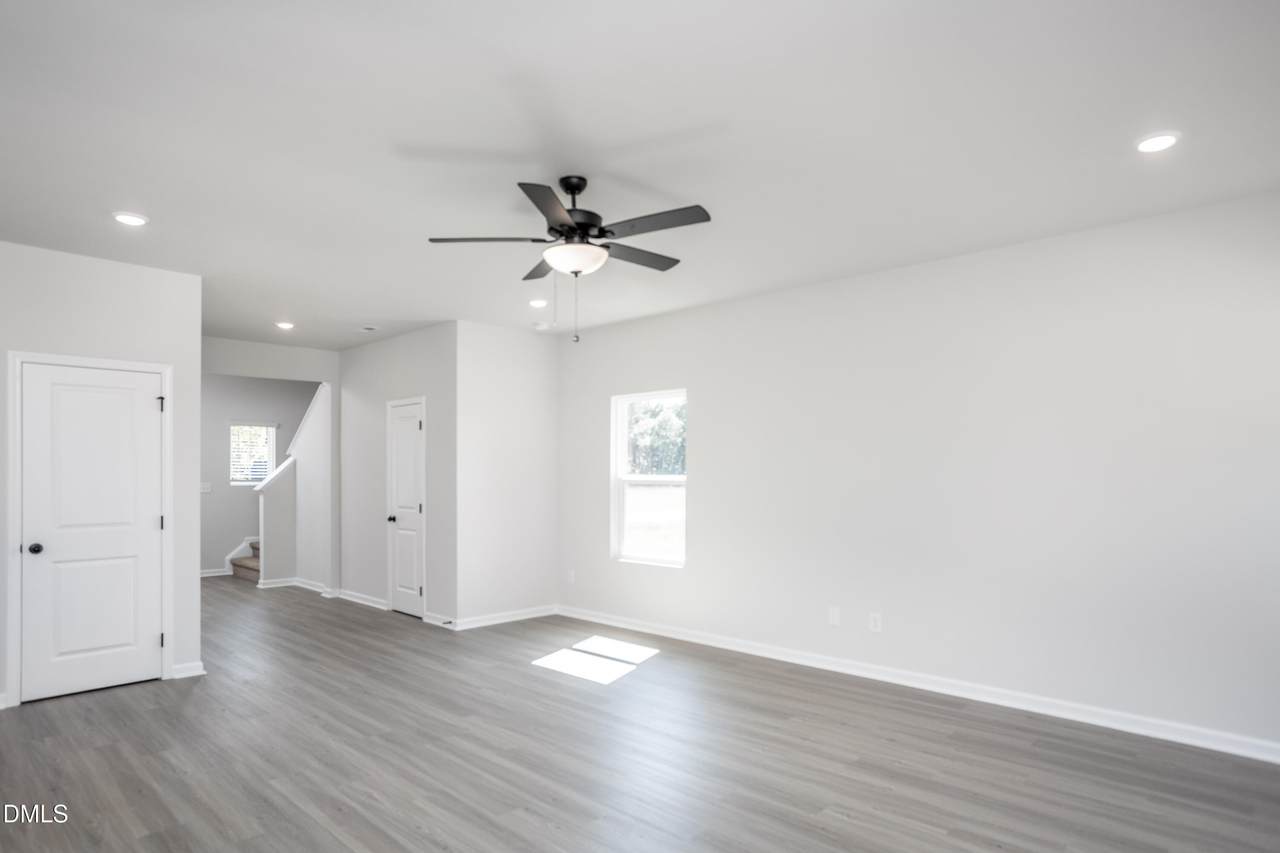 76 Foxton Place - Photo 1
