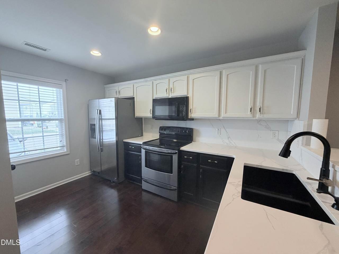 1903 Serenade Circle - Photo 1