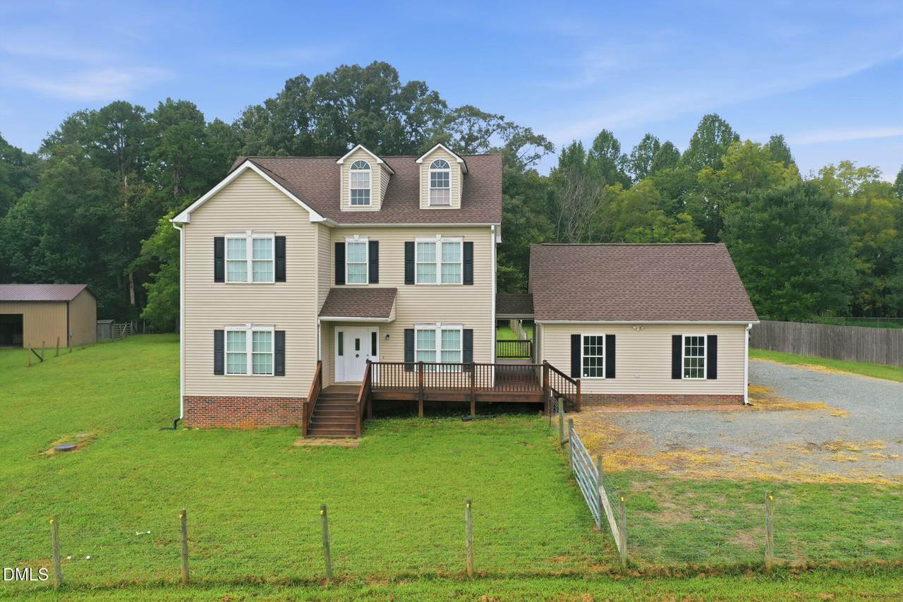 4872 Thom Road - Photo 1