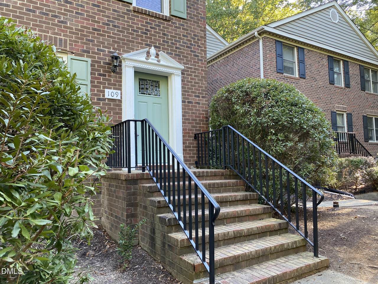 109 Gunston Court - Photo 1