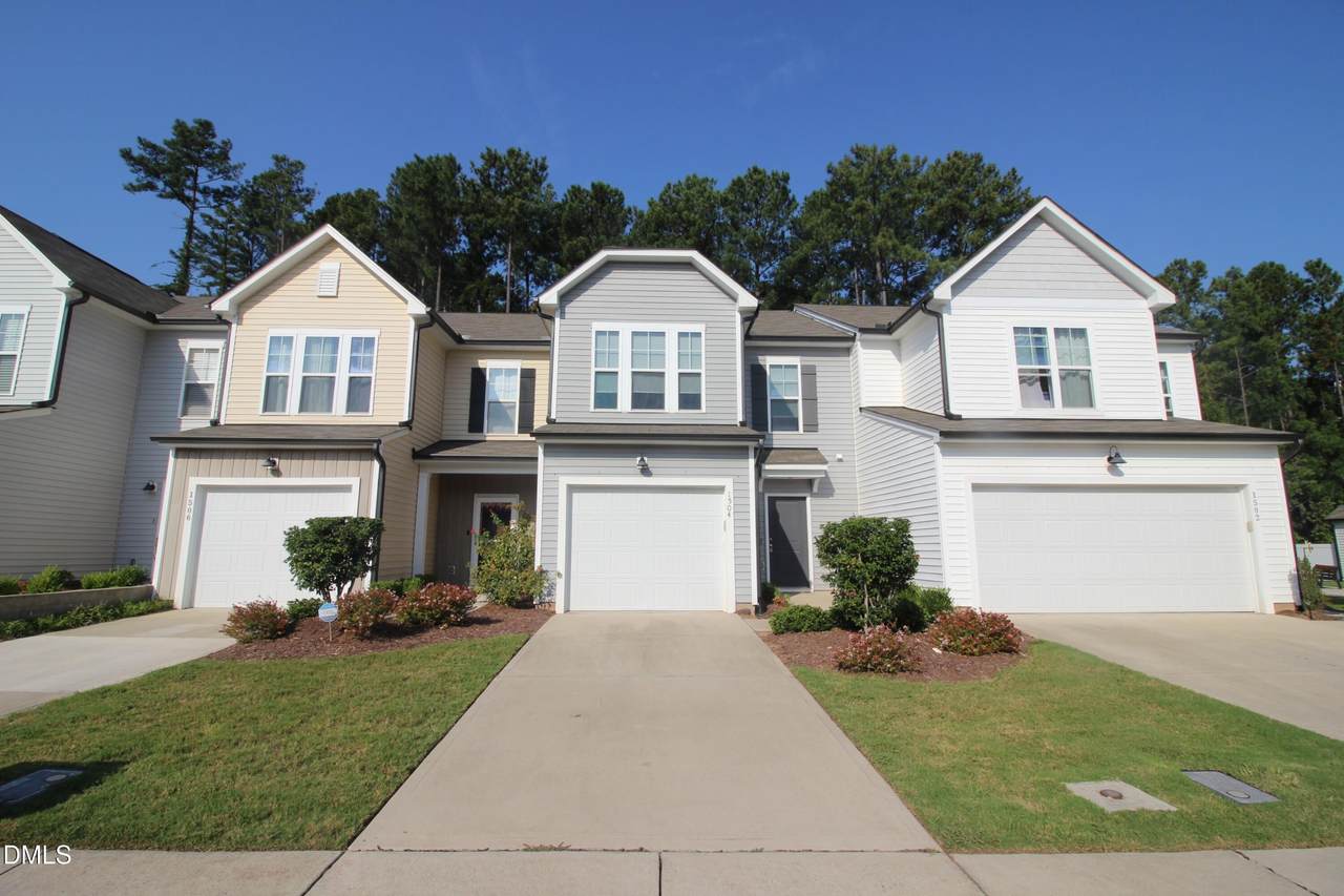 1504 Glacier Drive - Photo 1