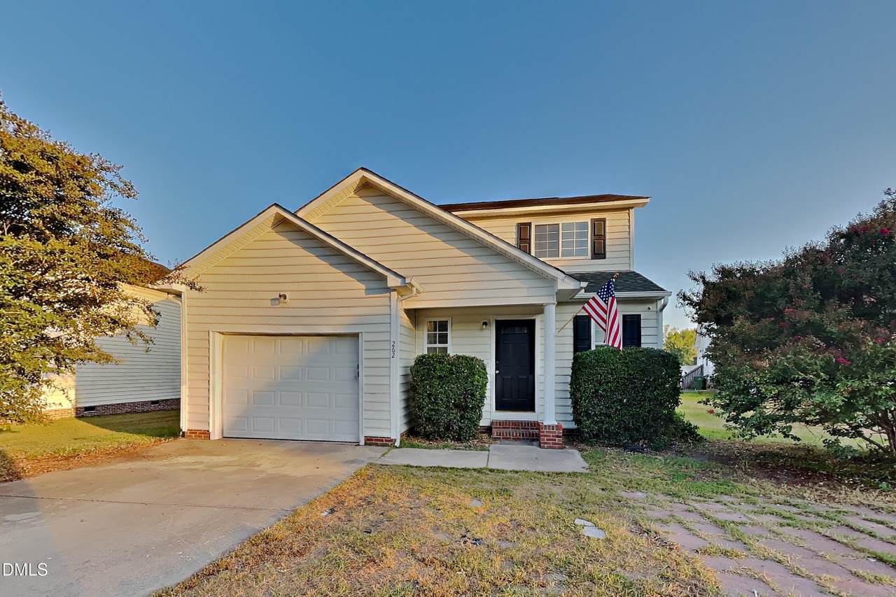262 Santee Circle - Photo 1